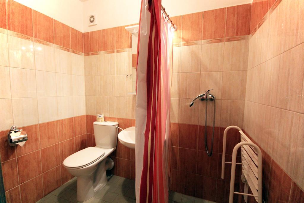 Lc - Hotel